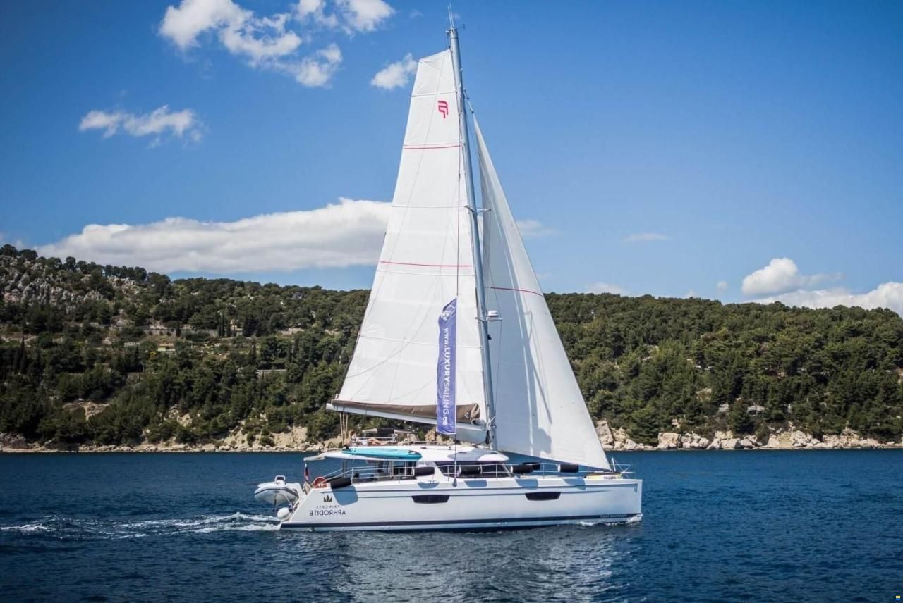 Fountaine Pajot Cruising Catamaran Saba