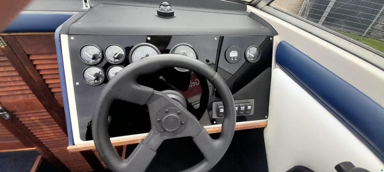 Chris Craft TOP CAVALIER 190