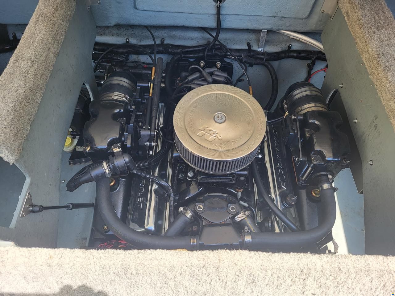 Sea Ray 220