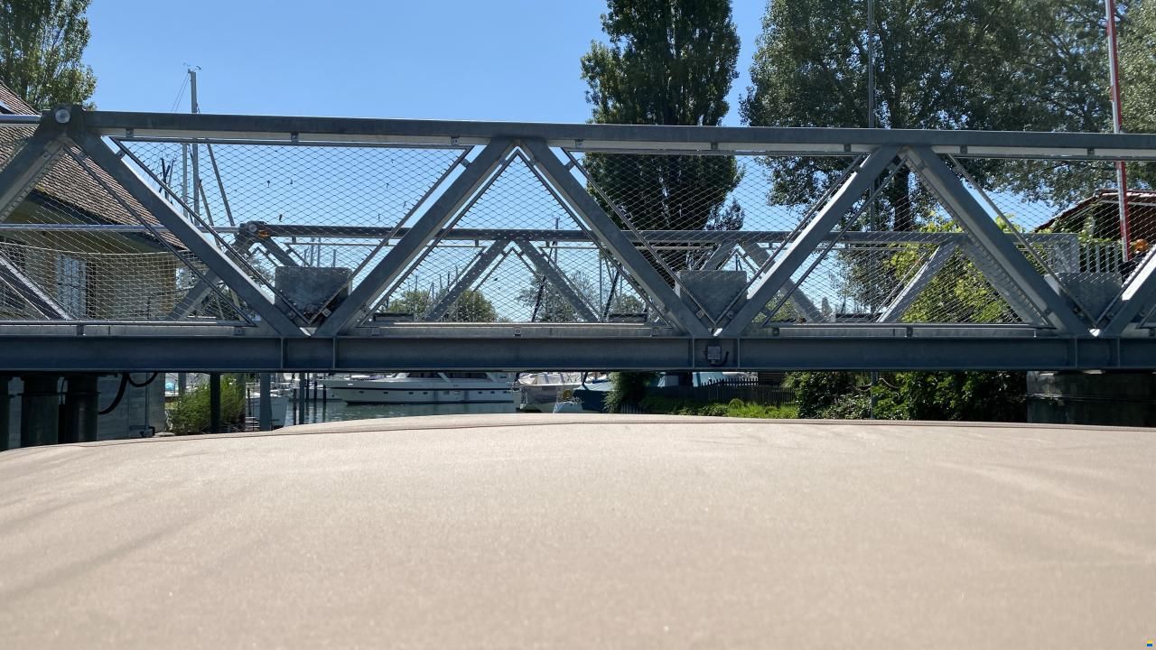 Windy 28 Ghibli mit Hafenplatz