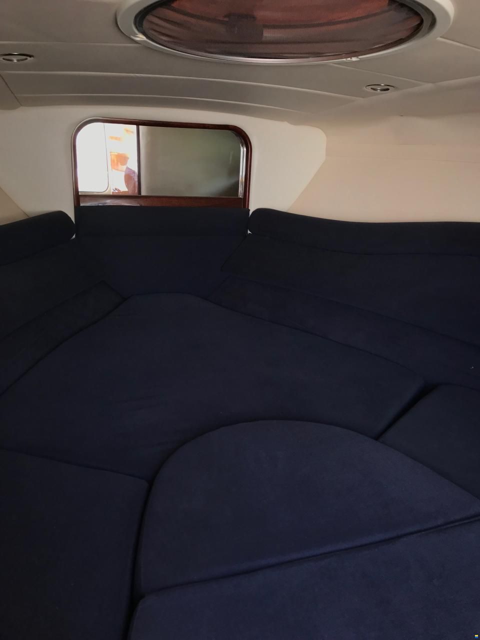 Windy 28 Ghibli mit Hafenplatz