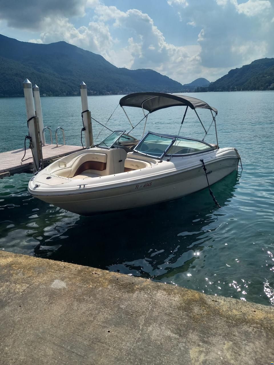 Sea Ray 200 SELECT