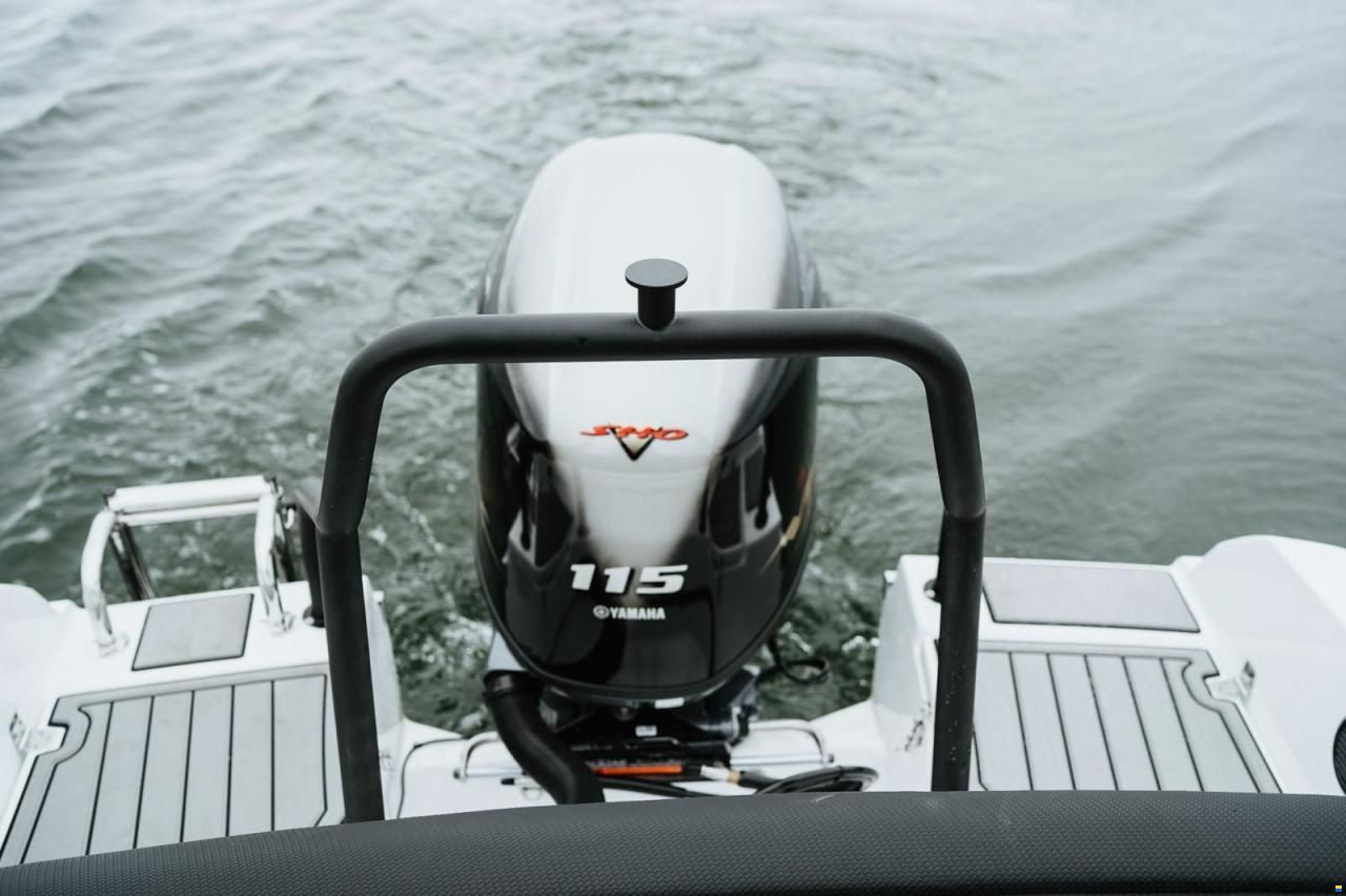 Yamarin Cross 57 BR V-Max