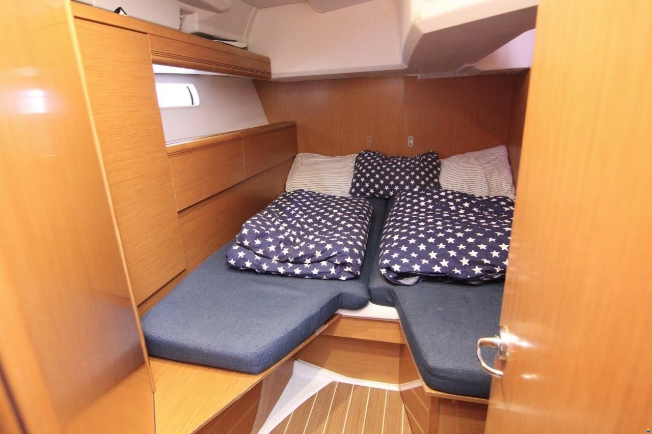 Jeanneau 53