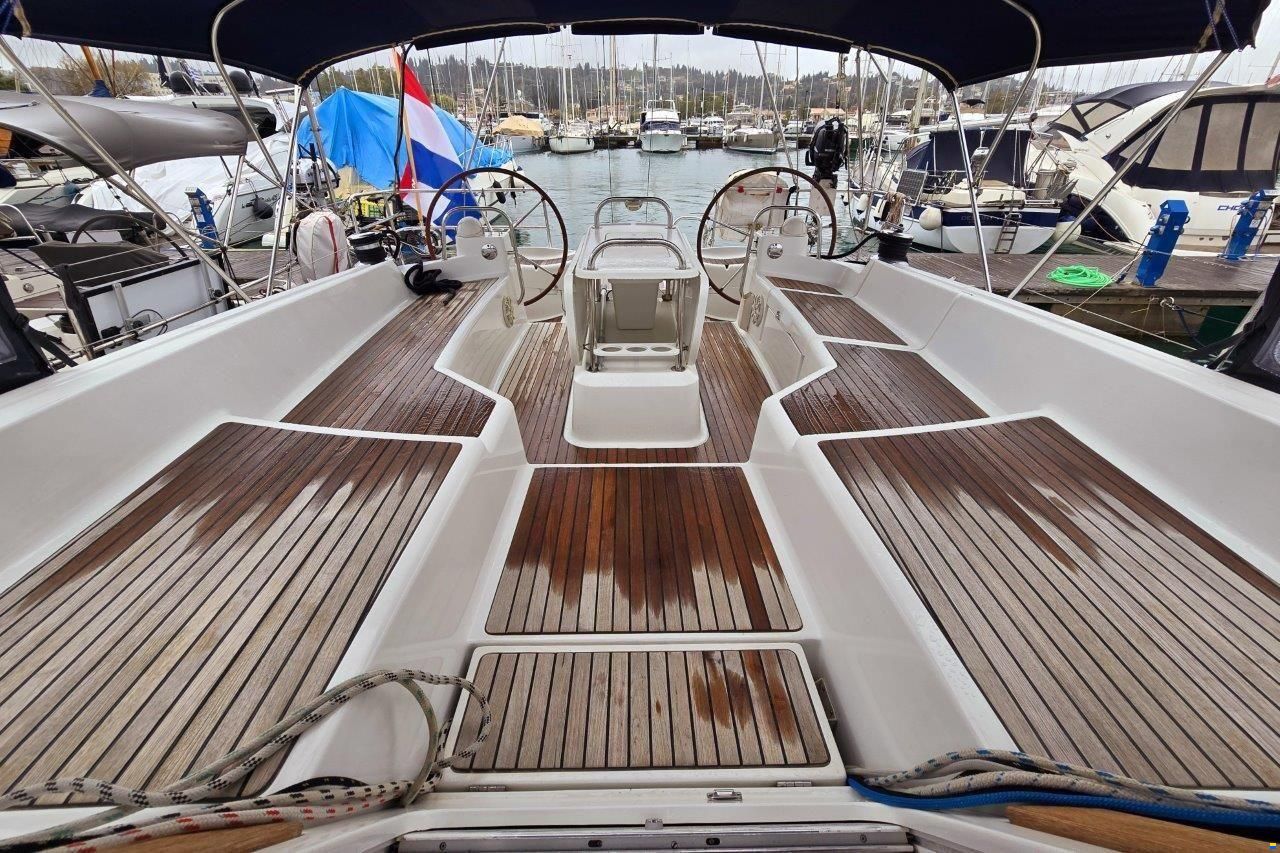 Jeanneau 53