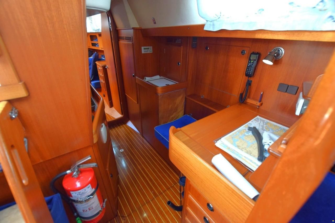 Hallberg-Rassy 43
