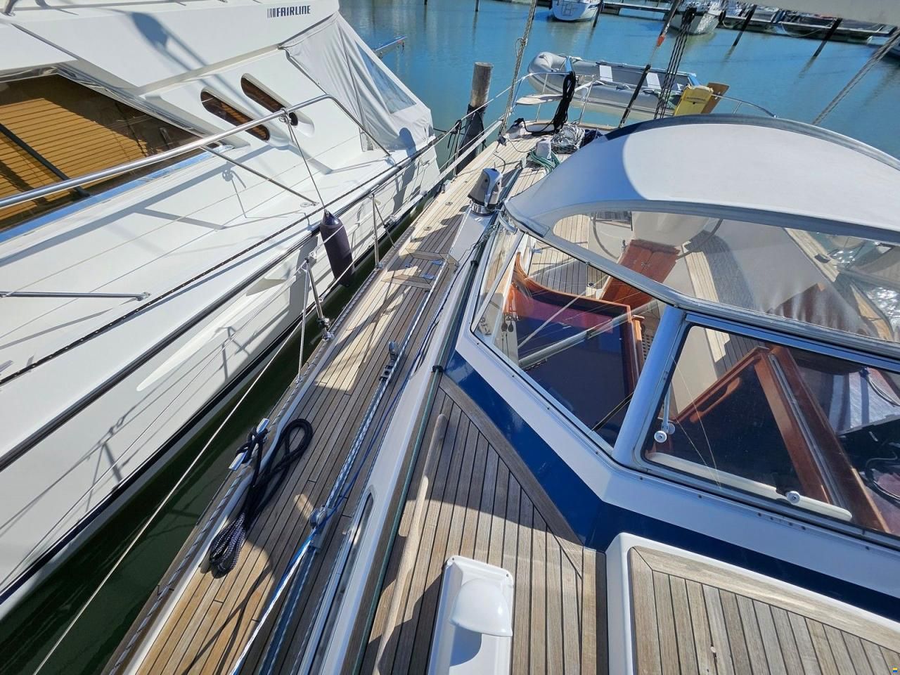Hallberg-Rassy 43