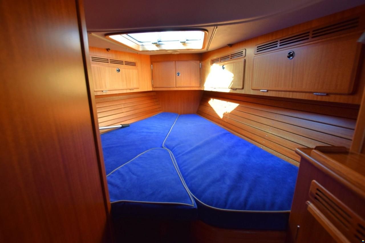 Hallberg-Rassy 43