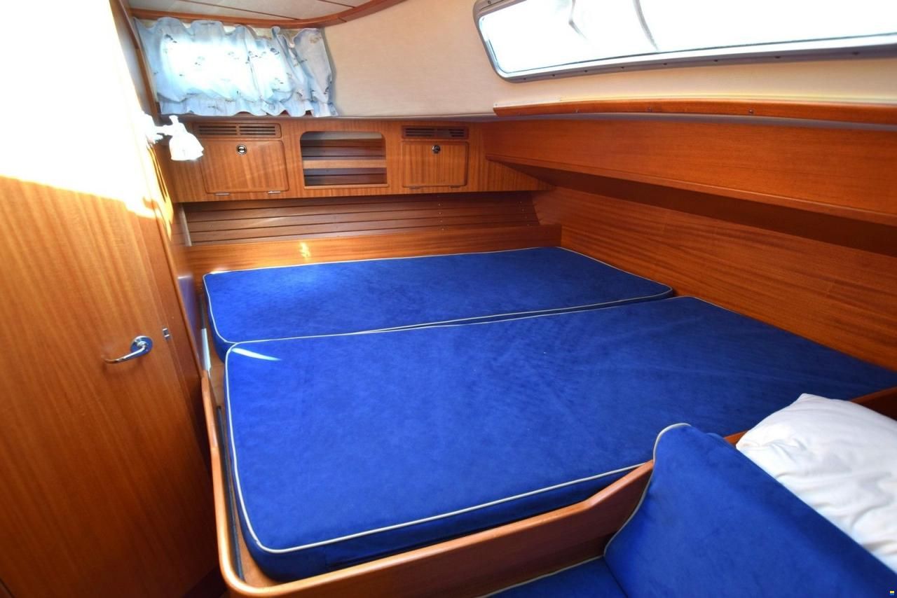 Hallberg-Rassy 43