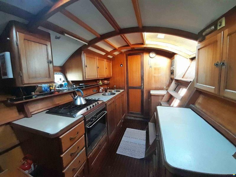 One Off Design 18m Open Bridgedeck