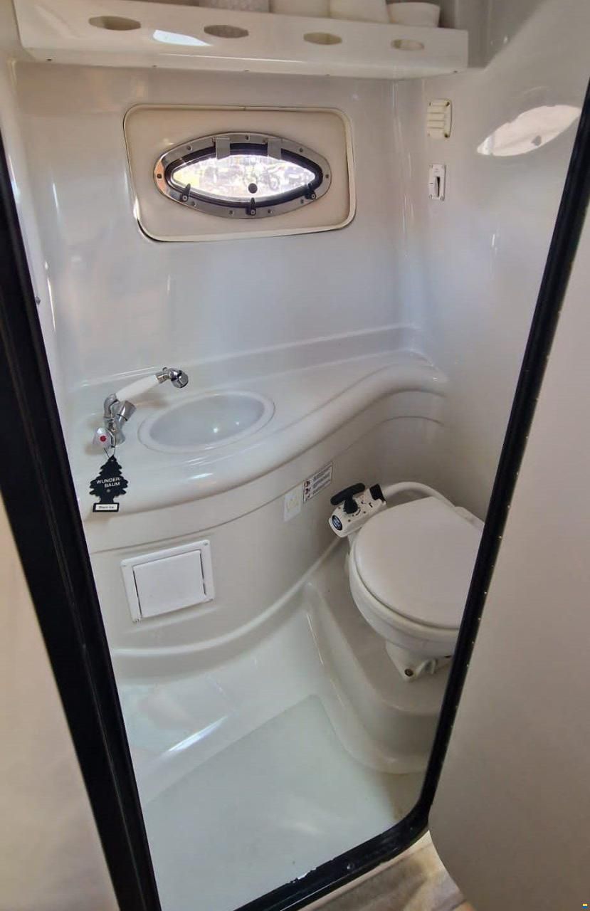 Crownline 270 CR