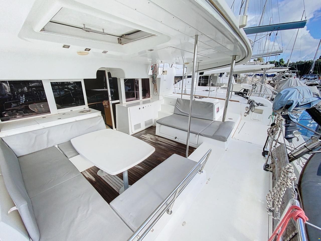 Lagoon 450