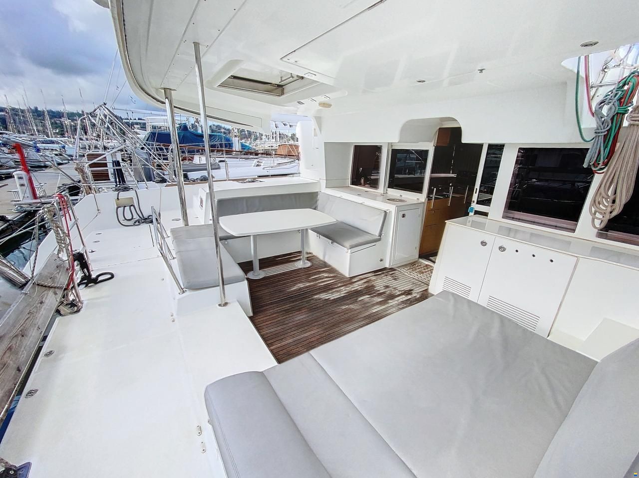 Lagoon 450
