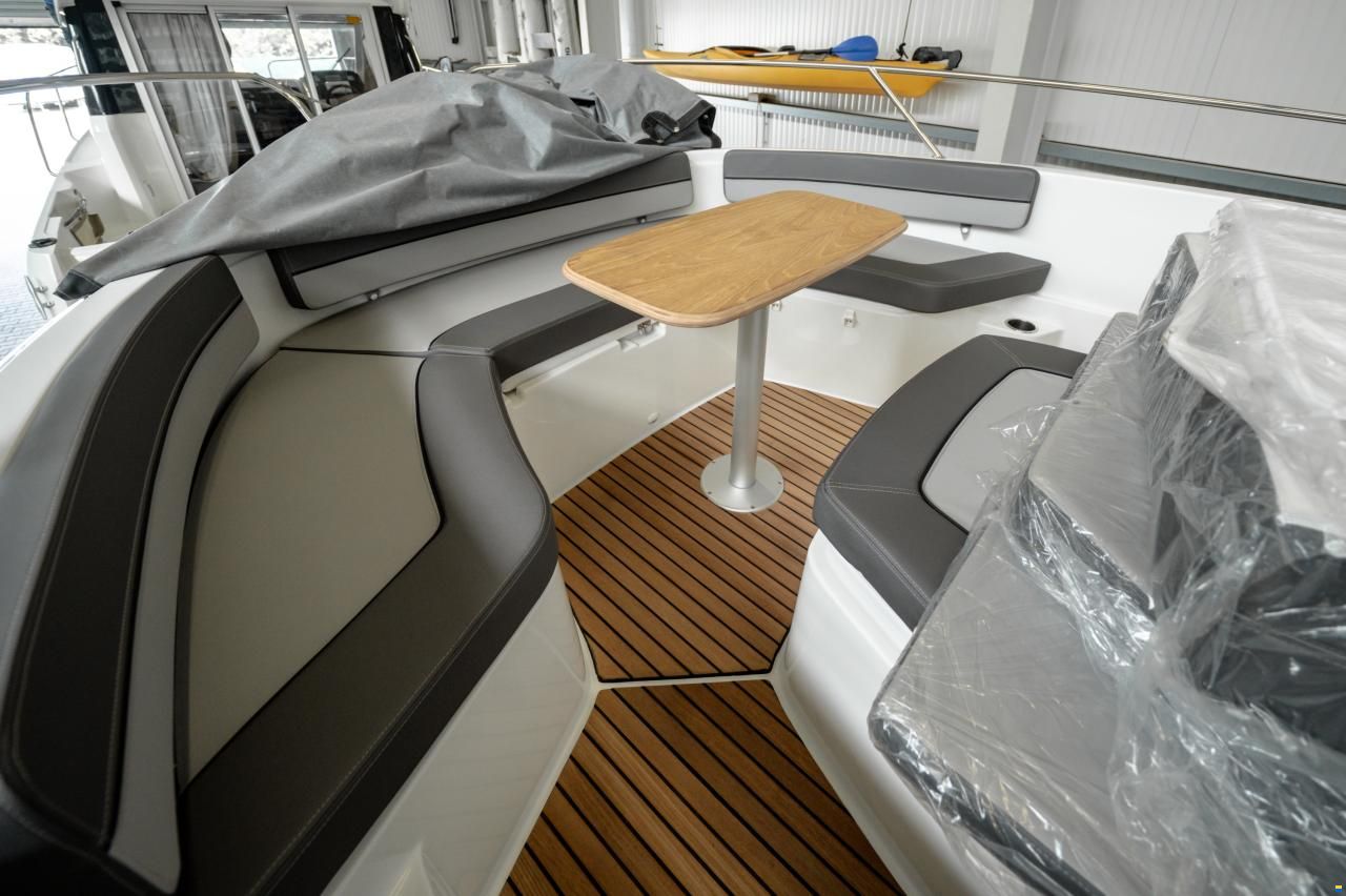 Jeanneau Cap Camarat 9.0 CC