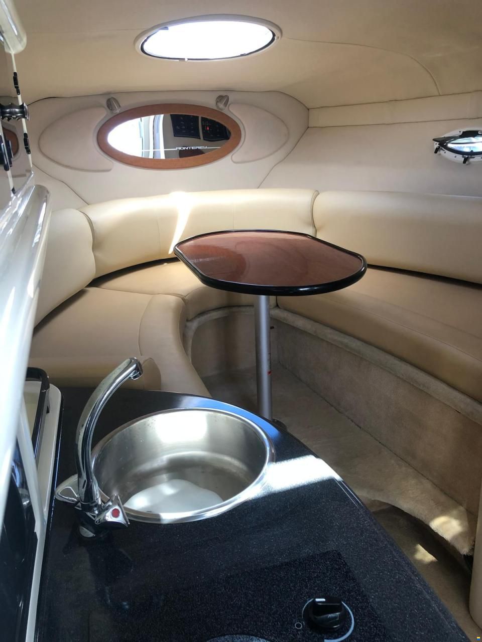Monterey 270 Cruiser