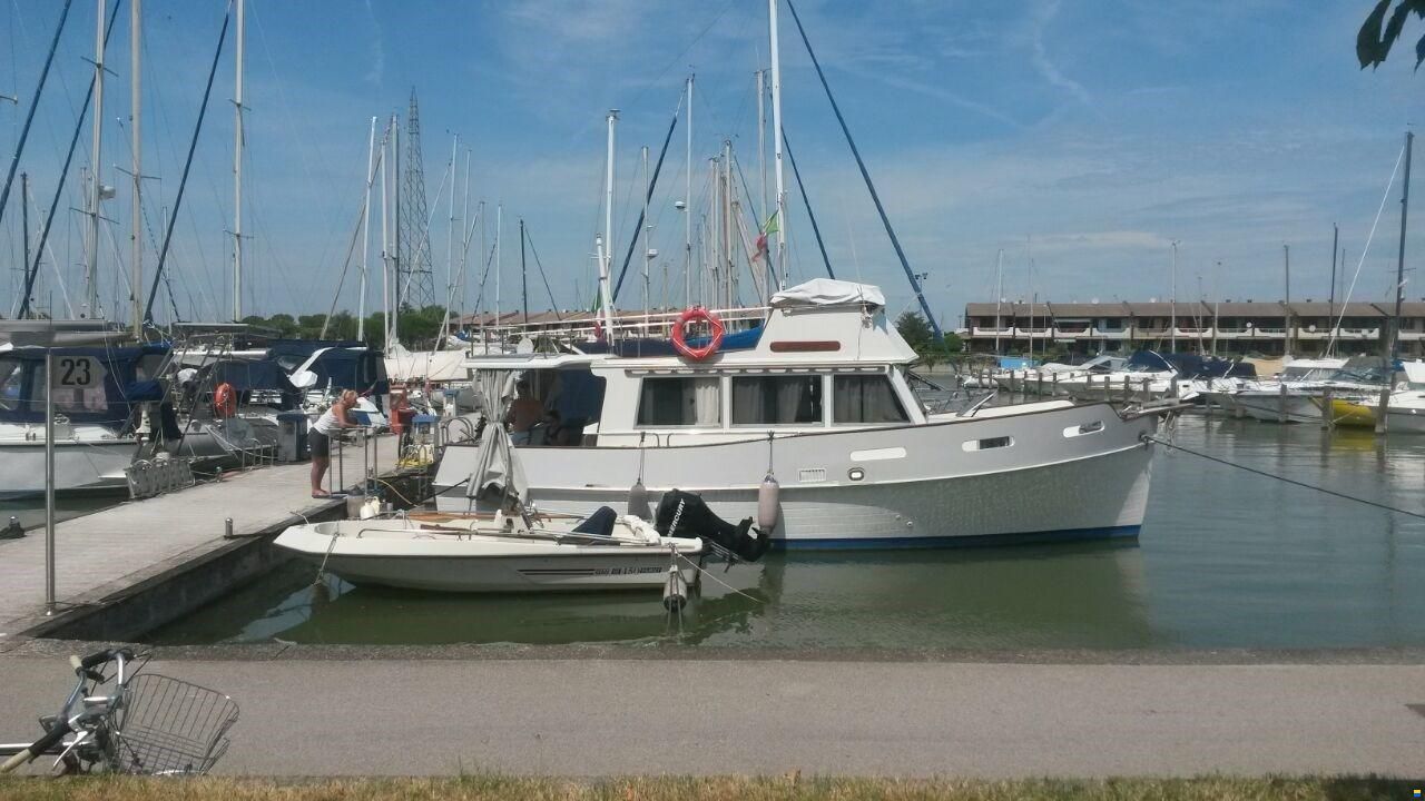 American Marine GRAND BANKS 32