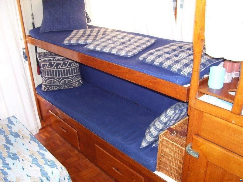 American Marine GRAND BANKS 32