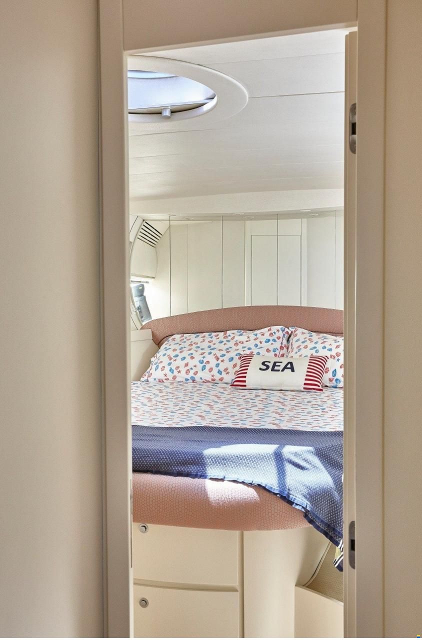 Pershing 54'