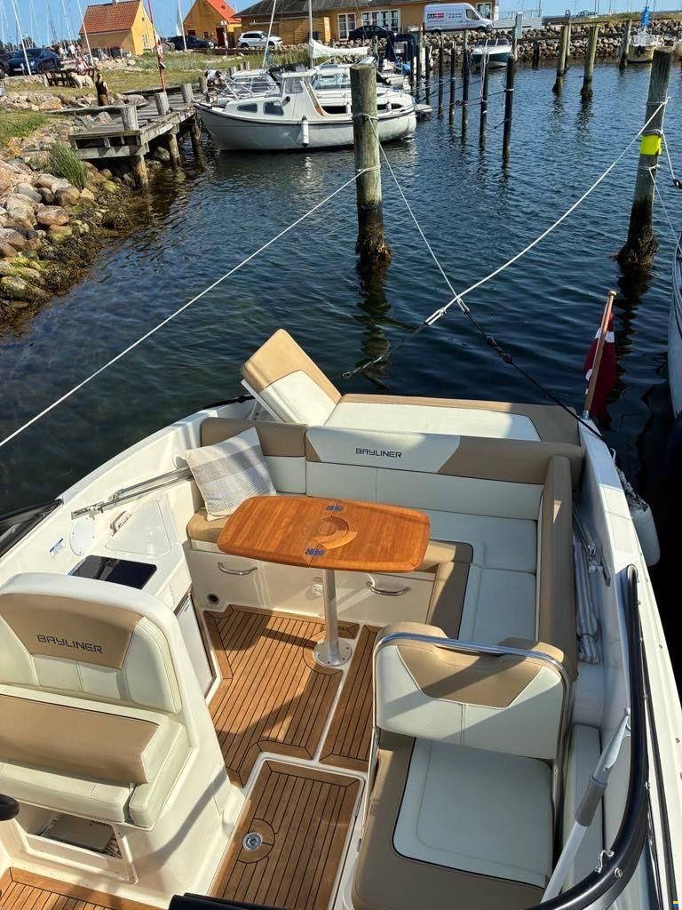 Bayliner 742 R Cuddy