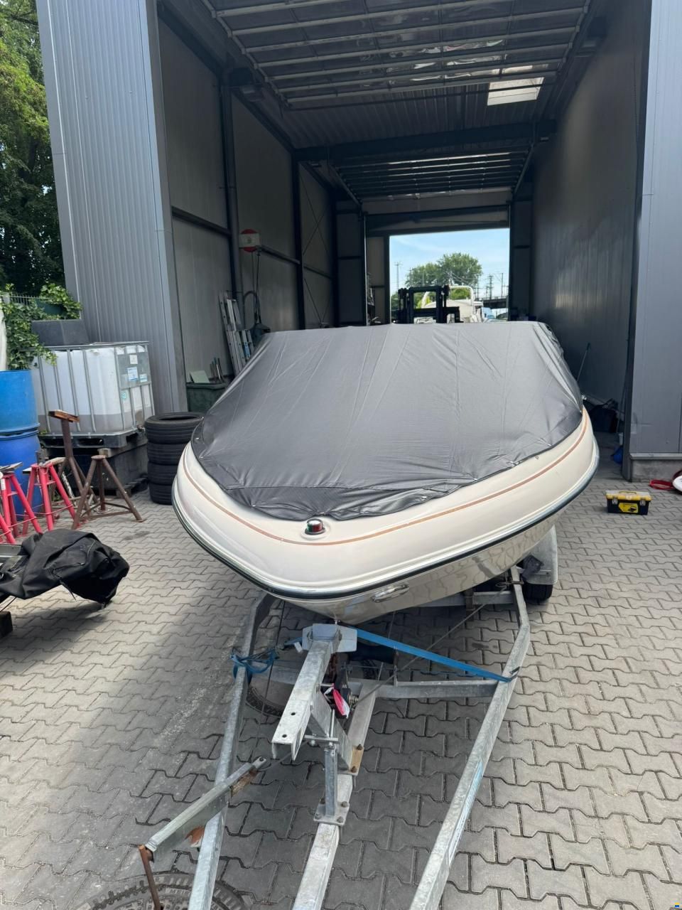 Glastron BOWRIDER 185