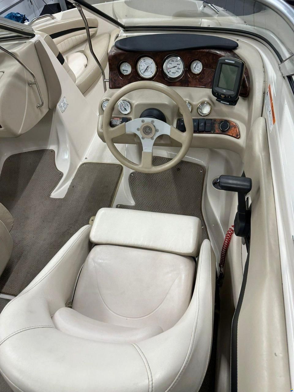 Glastron BOWRIDER 185