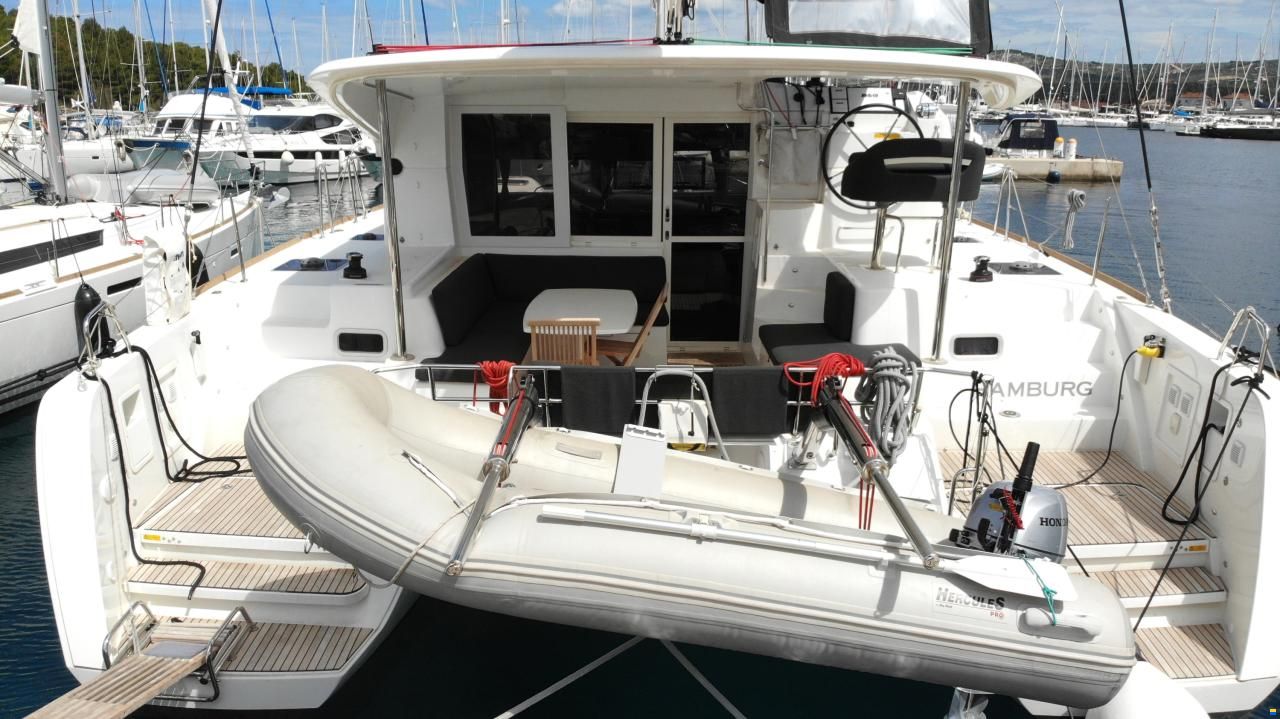 Lagoon 40