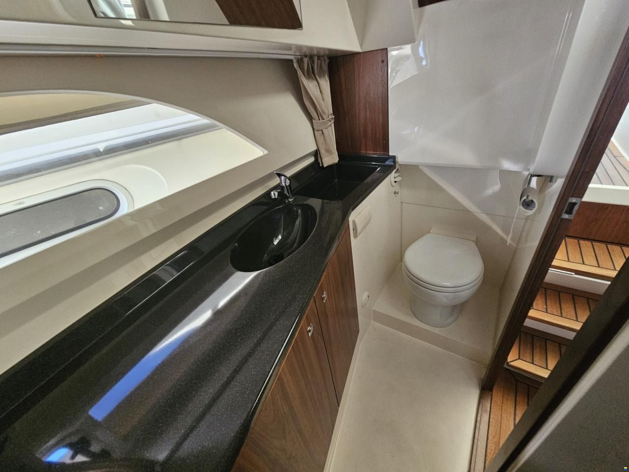 Marex 320 Aft Cabin Cruiser