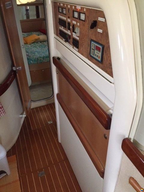 Sealine F44