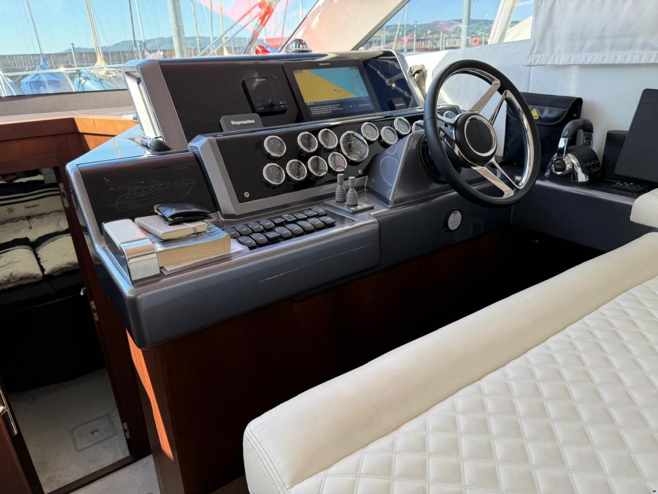 Galeon 420 FLY