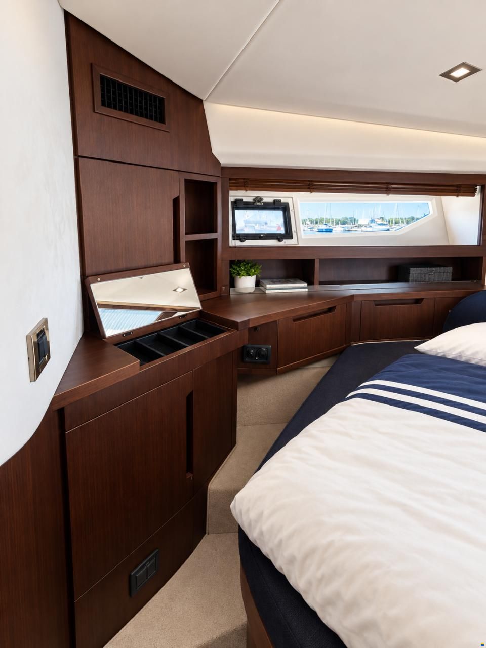 Galeon 420 FLY