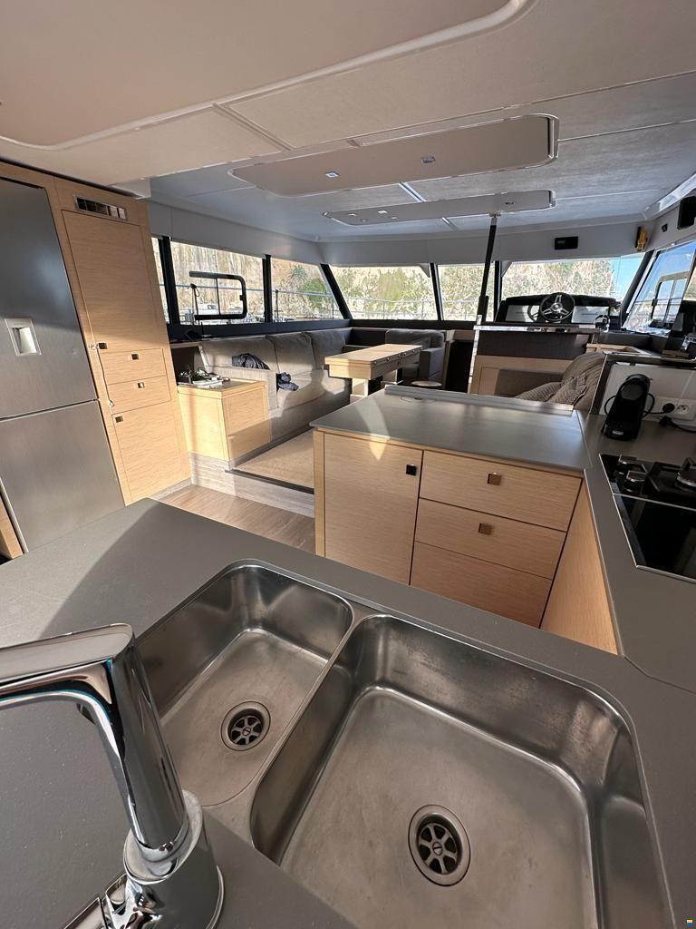 Fountaine Pajot MY6