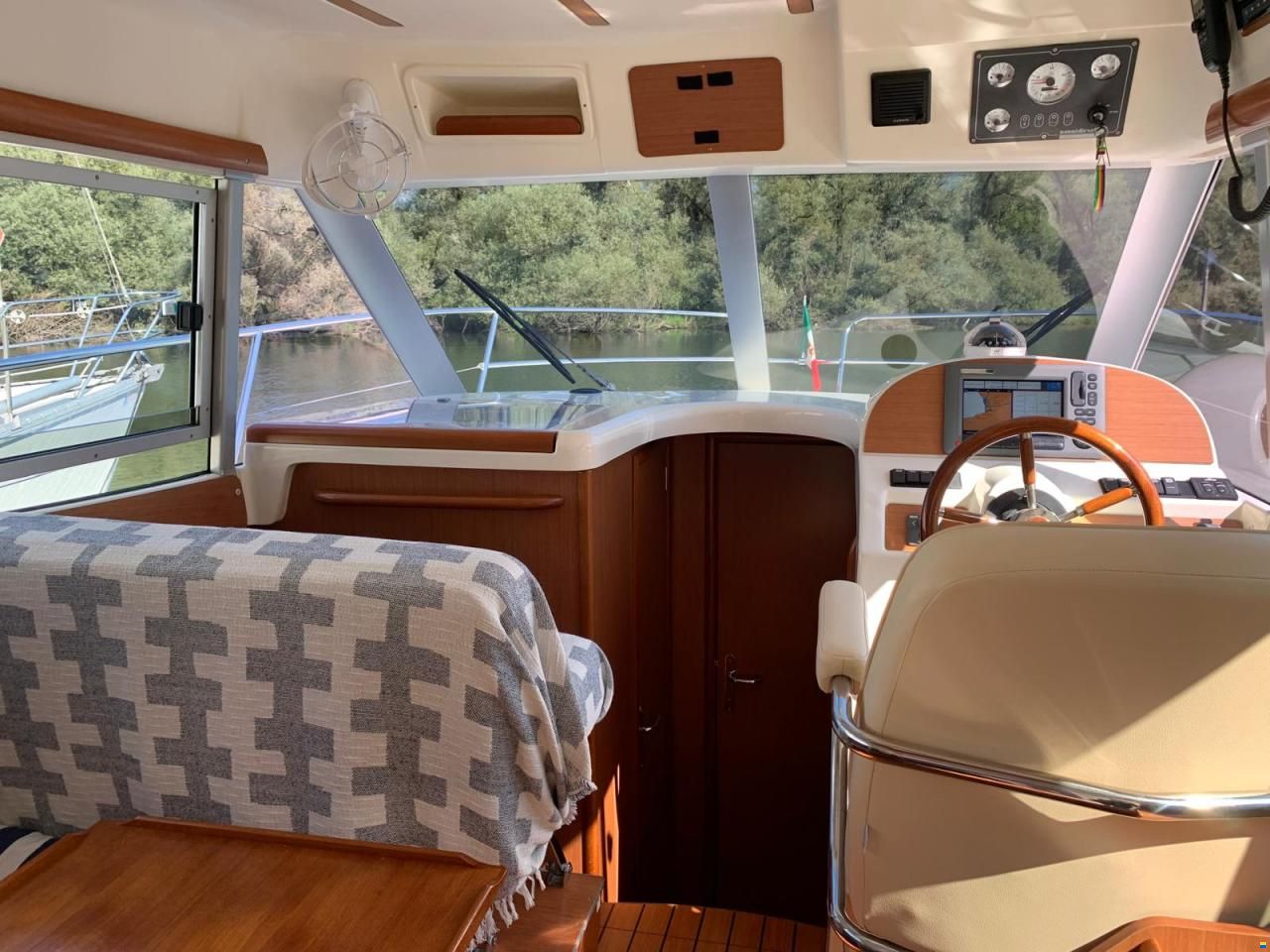 Jeanneau Merry Fisher 925