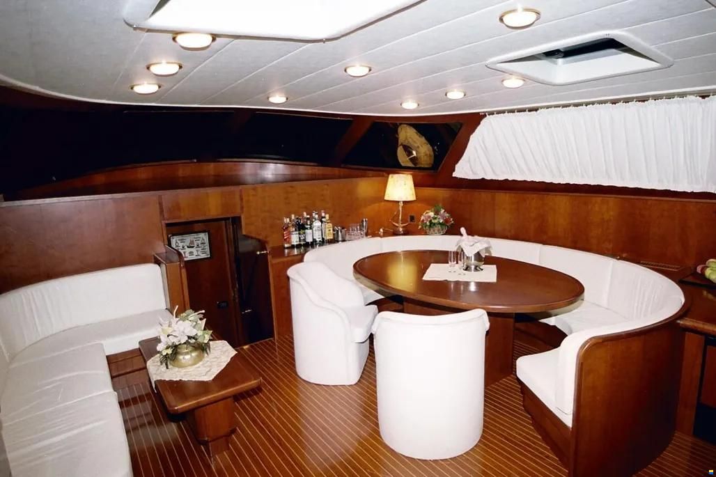 Vallicelli Euromarine 32