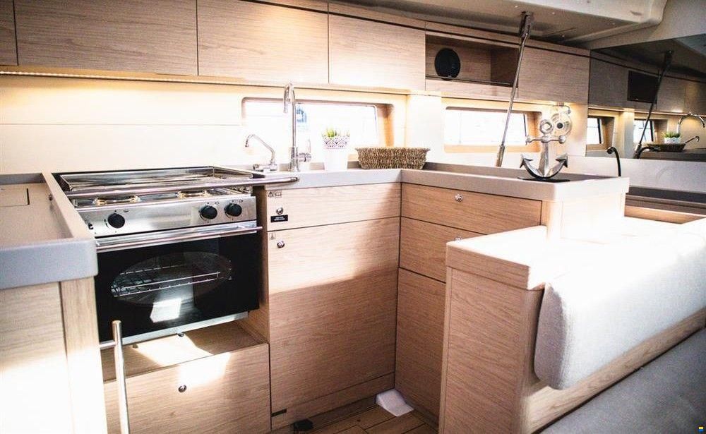 Beneteau Oceanis 51.1