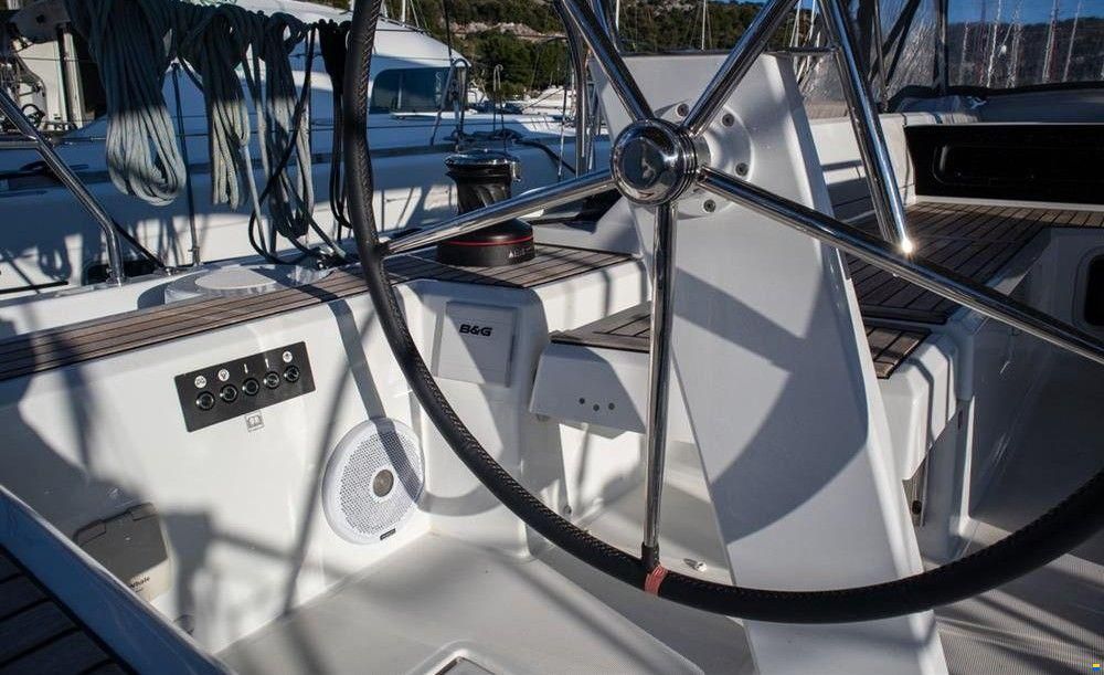 Beneteau Oceanis 51.1