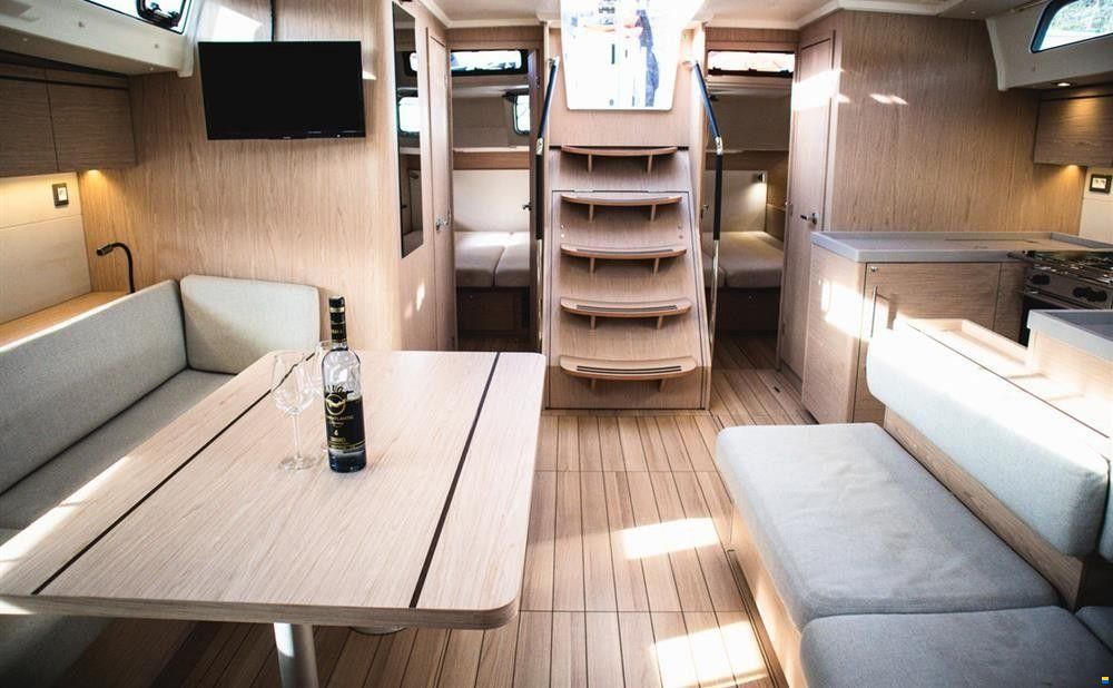 Beneteau Oceanis 51.1