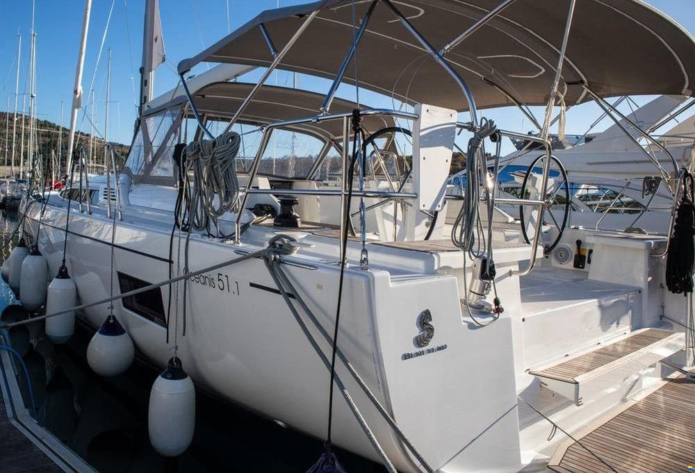 Beneteau Oceanis 51.1