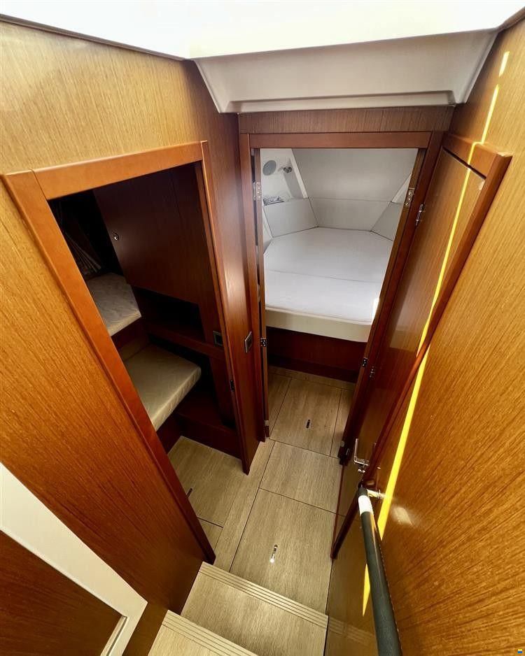 Beneteau Swift Trawler 35