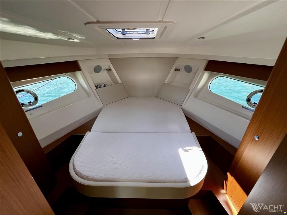 Beneteau Swift Trawler 35