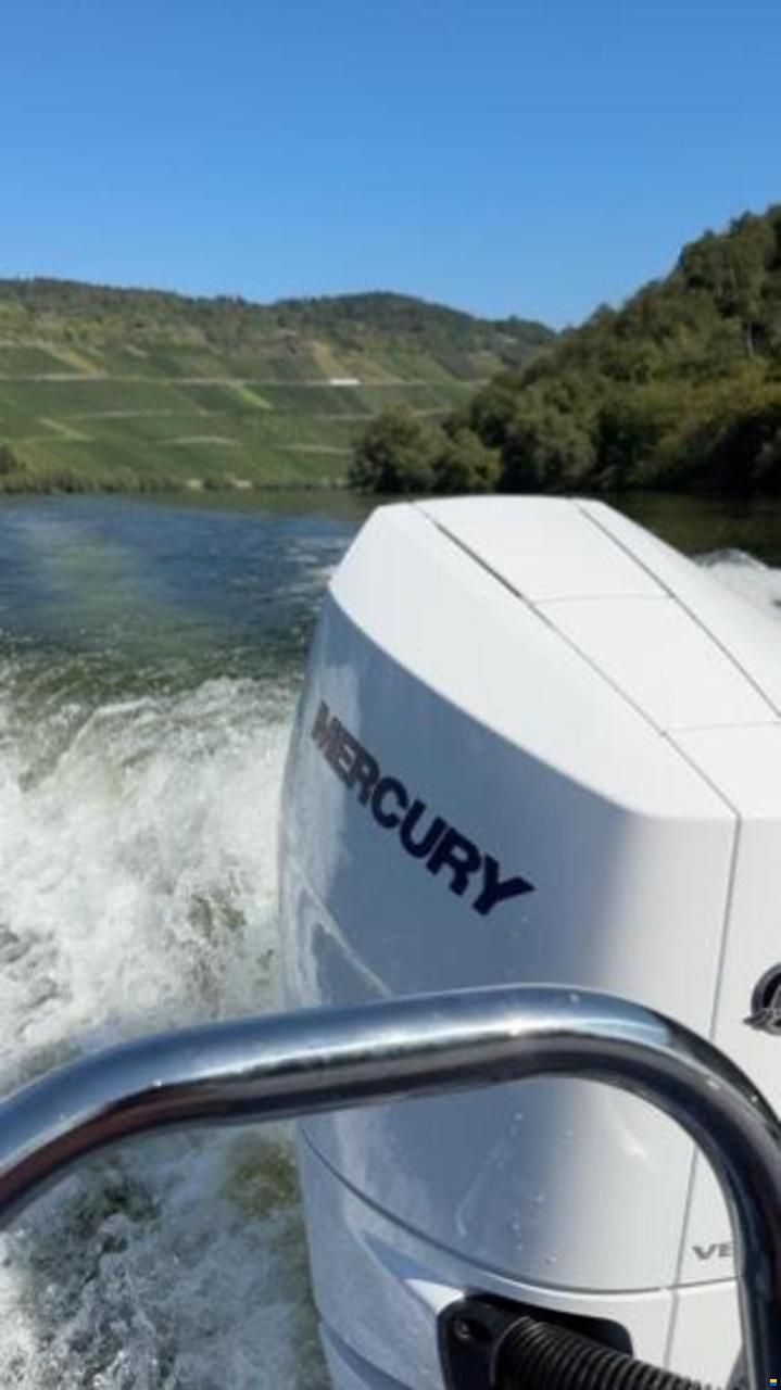 Axopar 28 Cabin