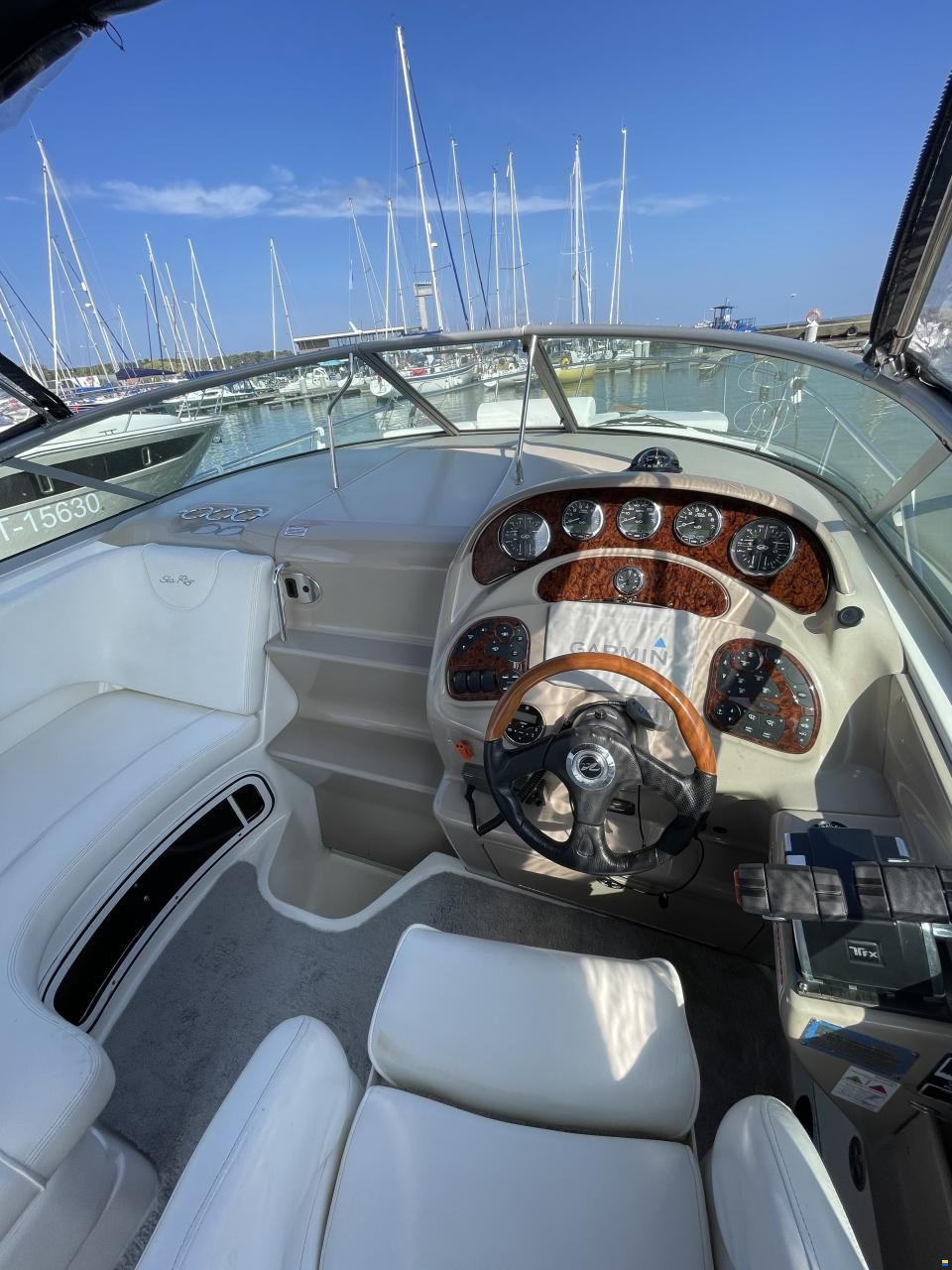 Sea Ray Sundancer 315