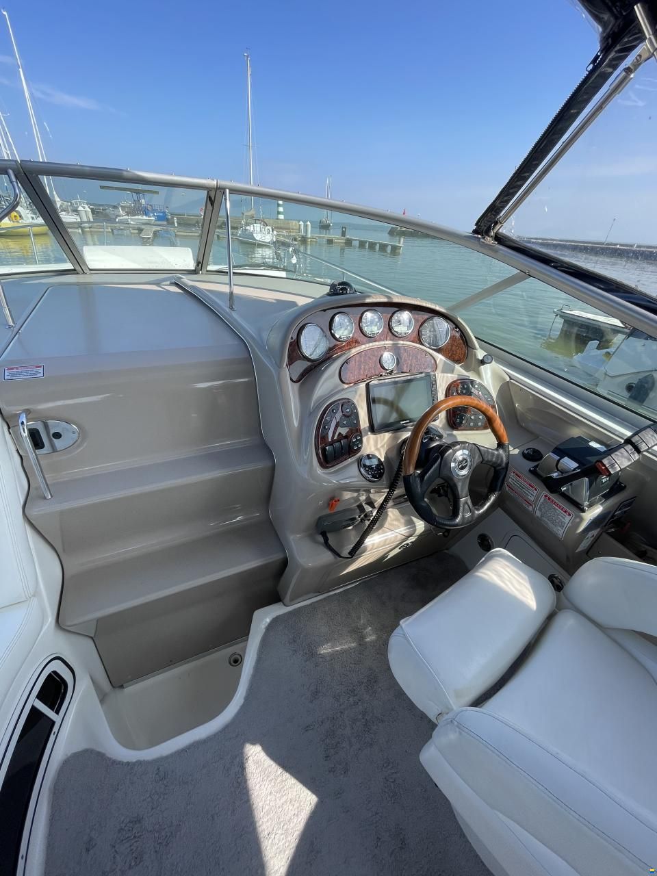 Sea Ray Sundancer 315