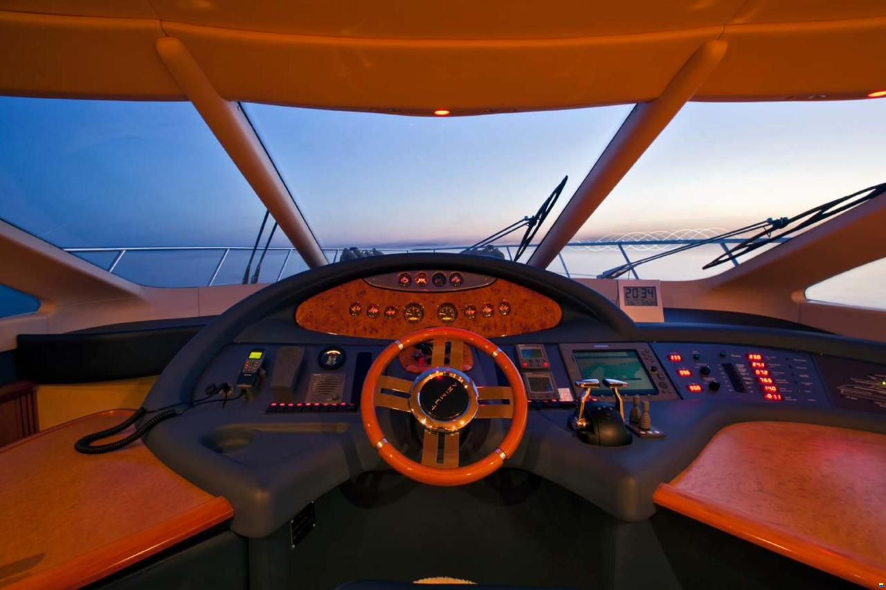 Azimut 62