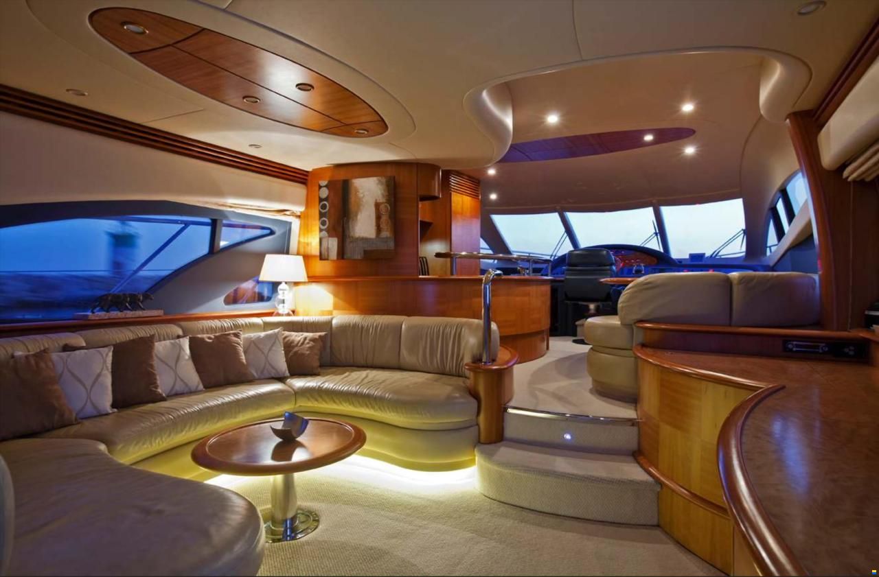 Azimut 62