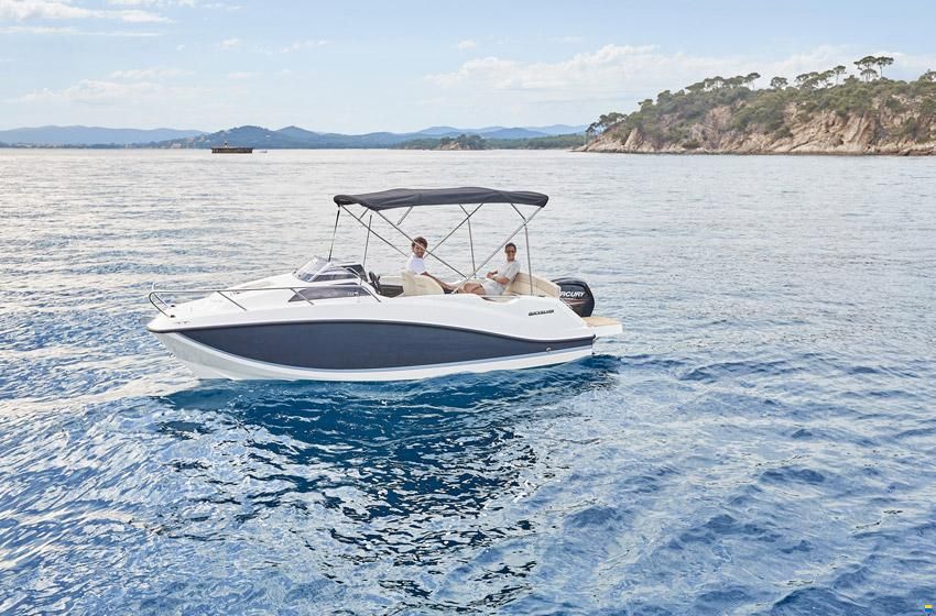 Quicksilver ACTIV 555 CABIN