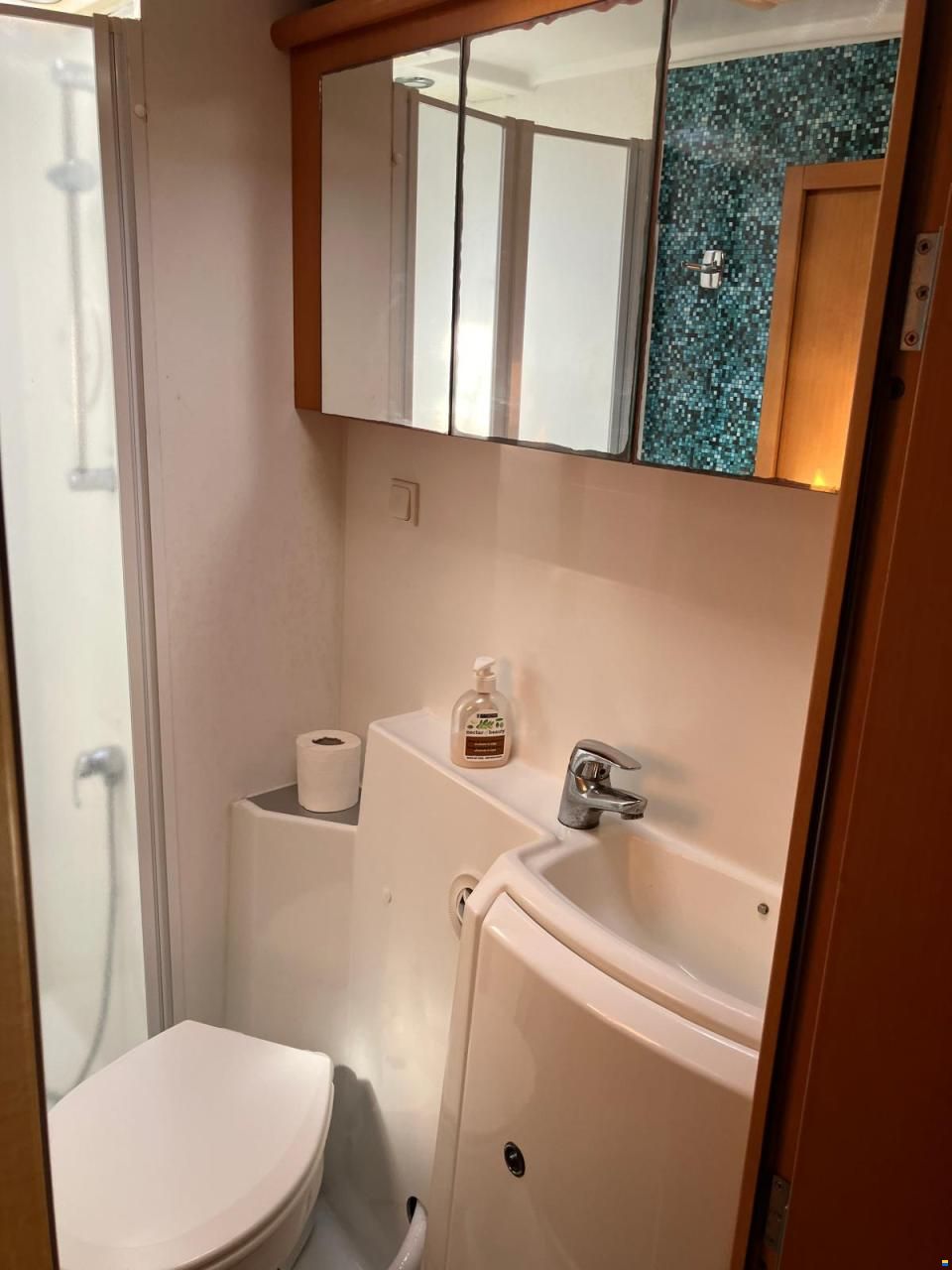 Lagoon 420 Owner's Version