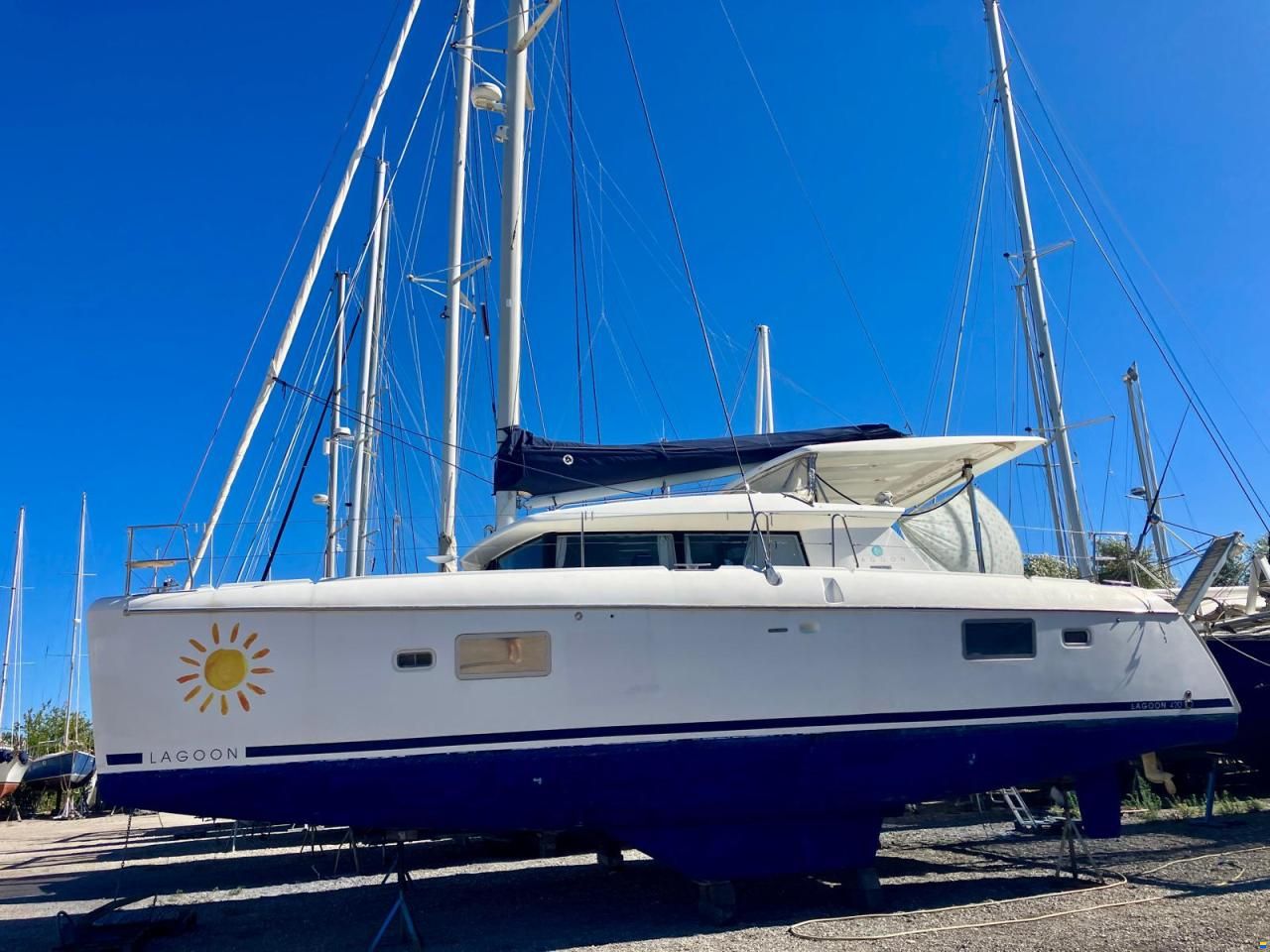 Lagoon 420 Owner's Version