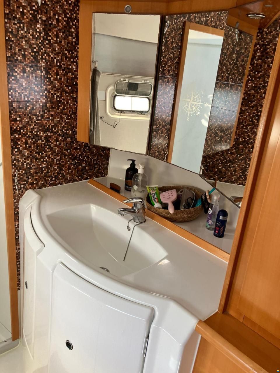 Lagoon 420 Owner's Version