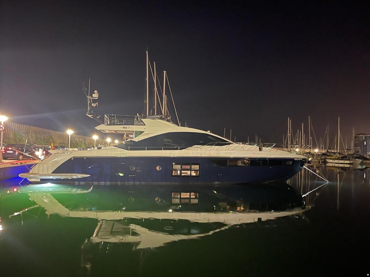 Azimut S7