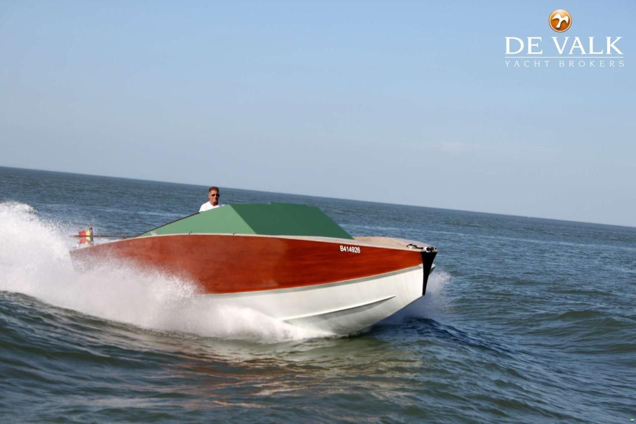 RedRouge Jet Powerboat
